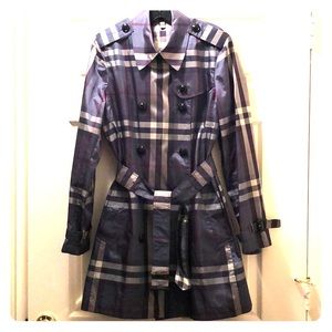 Burberry Trench Coat (Very good condition)